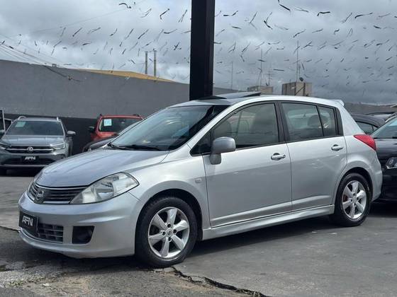 NISSAN TIIDA 1.8 SL 16V FLEX 4P AUTOMÁTICO